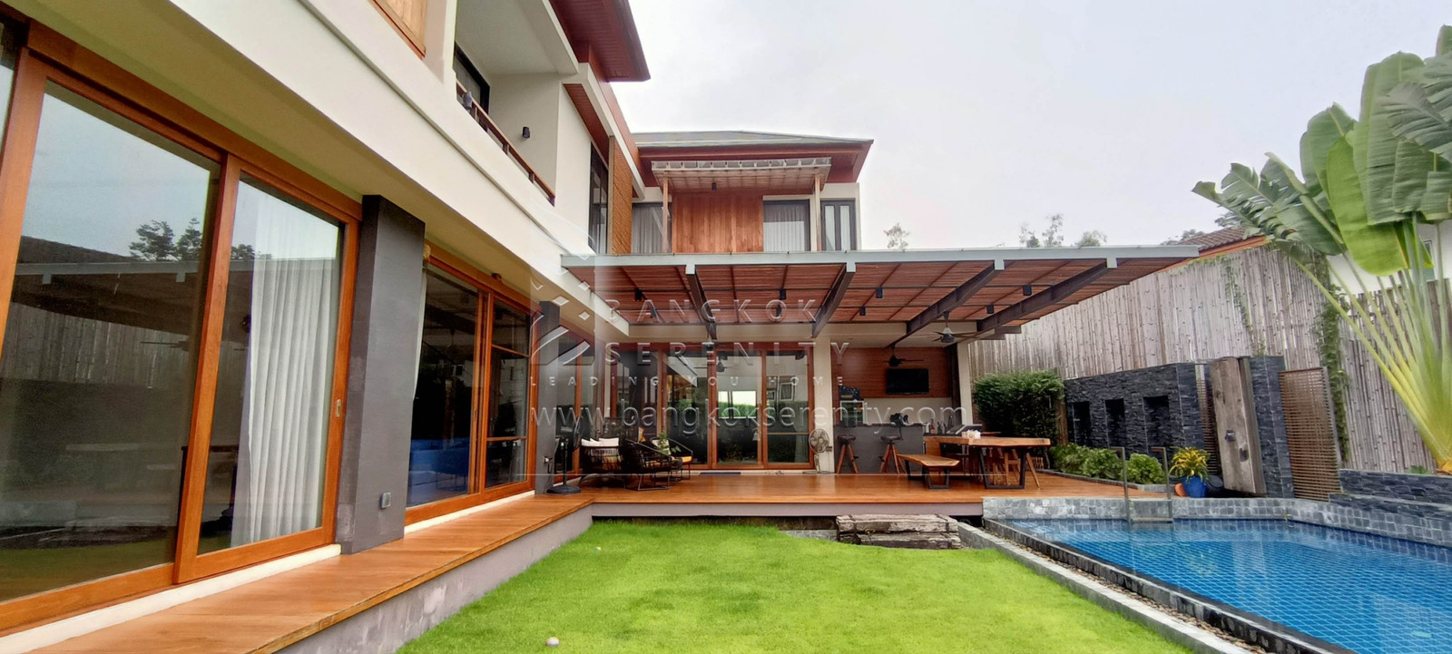 LUXURY PRIVATE POOL HOUSE FOR SALE OR RENT SUKHUMVIT PRIDI LUXURY PRIVATE POOL HOUSE FOR SALE OR RENT SUKHUMVIT PRIDI