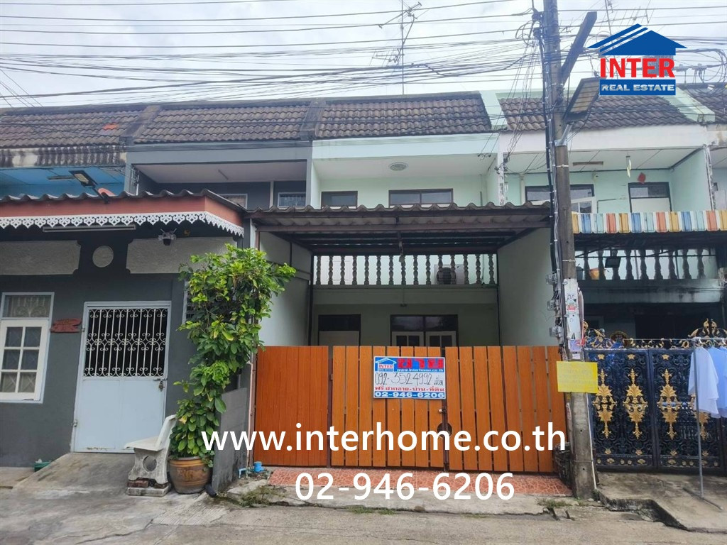 ทาวน์เฮ้าส์ 2 ชั้น 19 ตร.ว. หมู่บ้านแดนทอง ซอยกำนันแม้น ถนนกัลปพฤกษ์ ถนนเทอดไท เขตภาษีเจริญ กรุงเทพมหานคร 