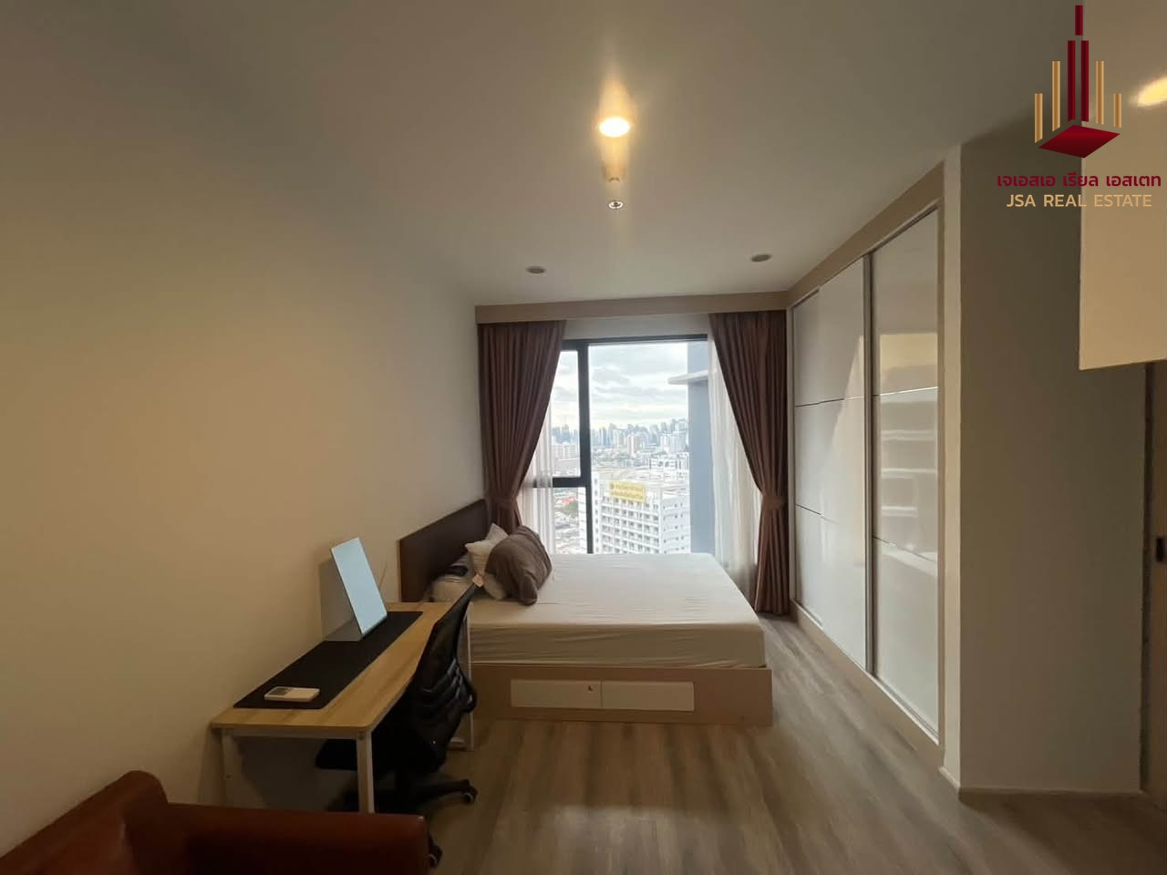 ✨ For Rent: Ideo Mobi Asoke Condo ✨ 💰 Only 18,000 THB/month 