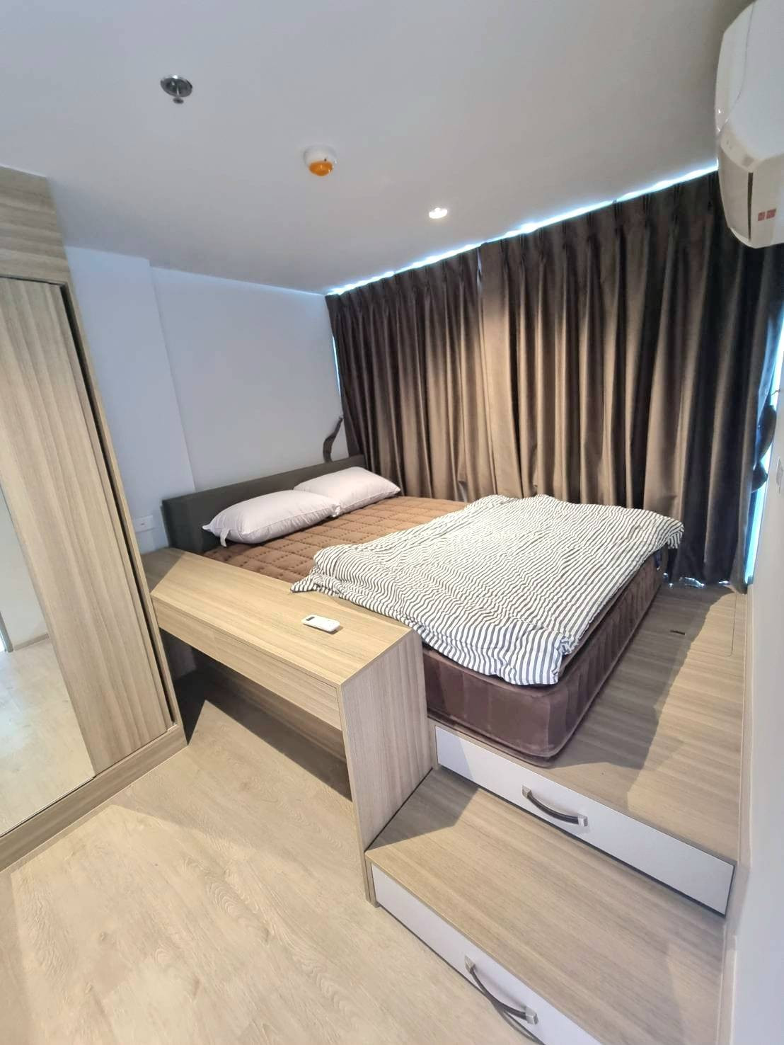 For rent, next to BTS Talat Phlu, Duplex room. For rent, next to BTS Talat Phlu, Duplex room.