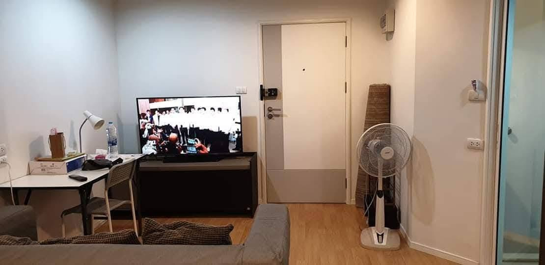 🔥 Lumpini Place Srinakarin - Hua Mak Station 💰 Rent 10,000 baht ✨ Wi-Fi available 📍 Near MRT Yellow Line Hua Mak Station, near Airport Rail Link Hua Mak