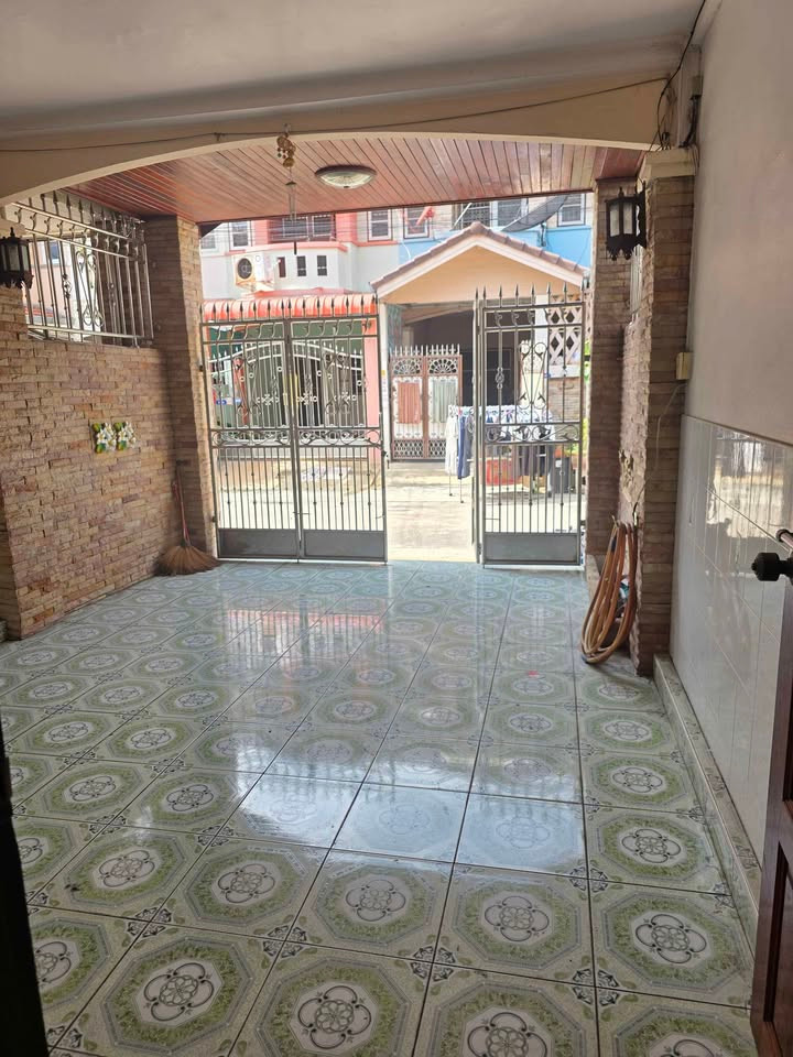 2-story townhouse for rent, Soi Phetkasem 55. – รูปที่ 2