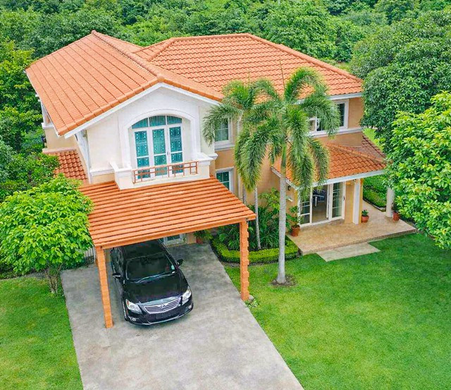 Luxury 2-story mansion for rent Near MRT Suwinthawong-Min Buri Windsor Park & Golf Club Bromsgrove