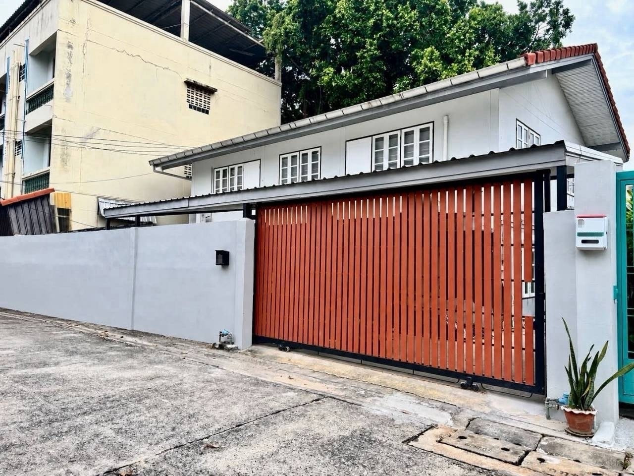 Single house for rent in Udomsuk 50, Soi 2-14. 🎡 🎪🗽 Single house for rent in Udomsuk 50, Soi 2-14. 🎡 🎪🗽