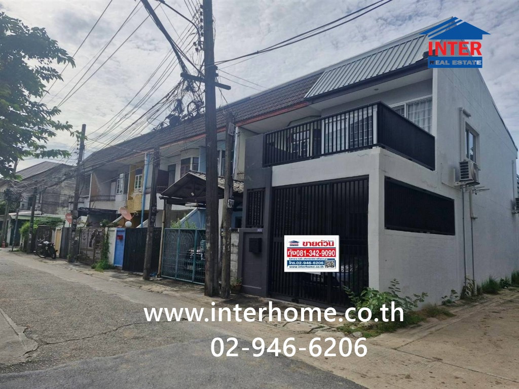 2-story townhouse, 18.8 sq m. Townhouse, Soi Lat Phrao 37, Lat Phrao Road, Chatuchak District, Bangkok.