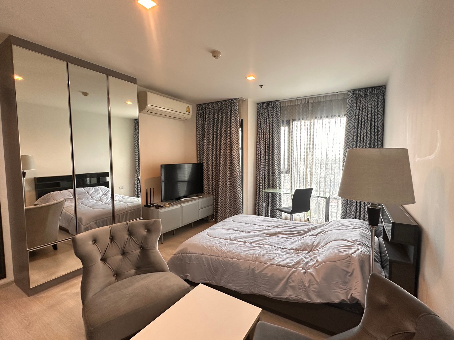 [Agent Post] ✨ ใกล้ BTS! ทำเลสุขุมวิท!  Rhythm Sukhumvit 36-38  Studio 25 ตร.ม. ชั้น 20 ราคา 18000 ต่อเดือน