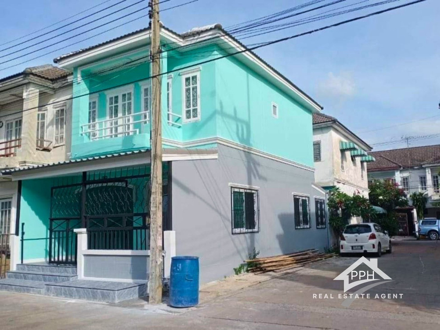 🔥 Corner townhouse, ready to move in, 1.74 million | Fah Chomphruek Village, Lam Luk Ka Khlong 8 | 3 bedrooms, 2 bathrooms | Free transfer – รูปที่ 2