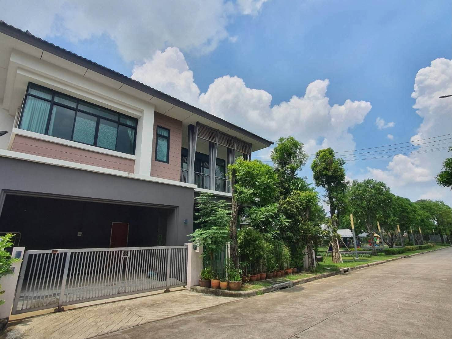 บ้านเดี่ยวหลังมุม ติดสวน ใกล้คลับเฮ้าส์ พร้อมอยู่! เอโทล จาวาเบย์ (กิ่งแก้ว 19) – รูปที่ 2