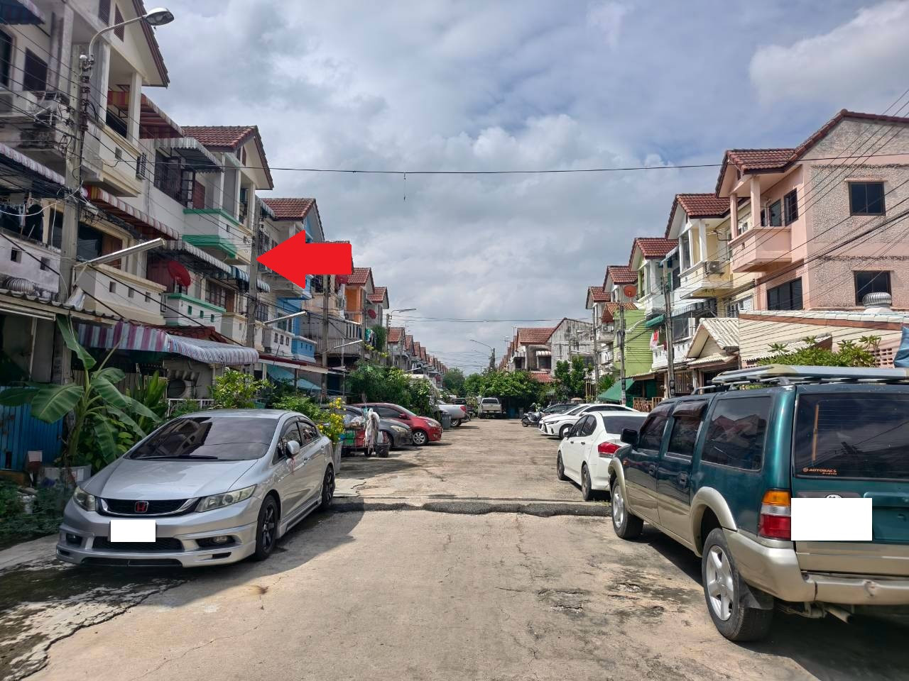 ขายบ้านทาวน์เฮาส์ 3 ชั้น ซอยคู้บอน 27 หมู่บ้านรามอินทรา 71 โครงการ1 ขายตามสภาพ  – รูปที่ 2