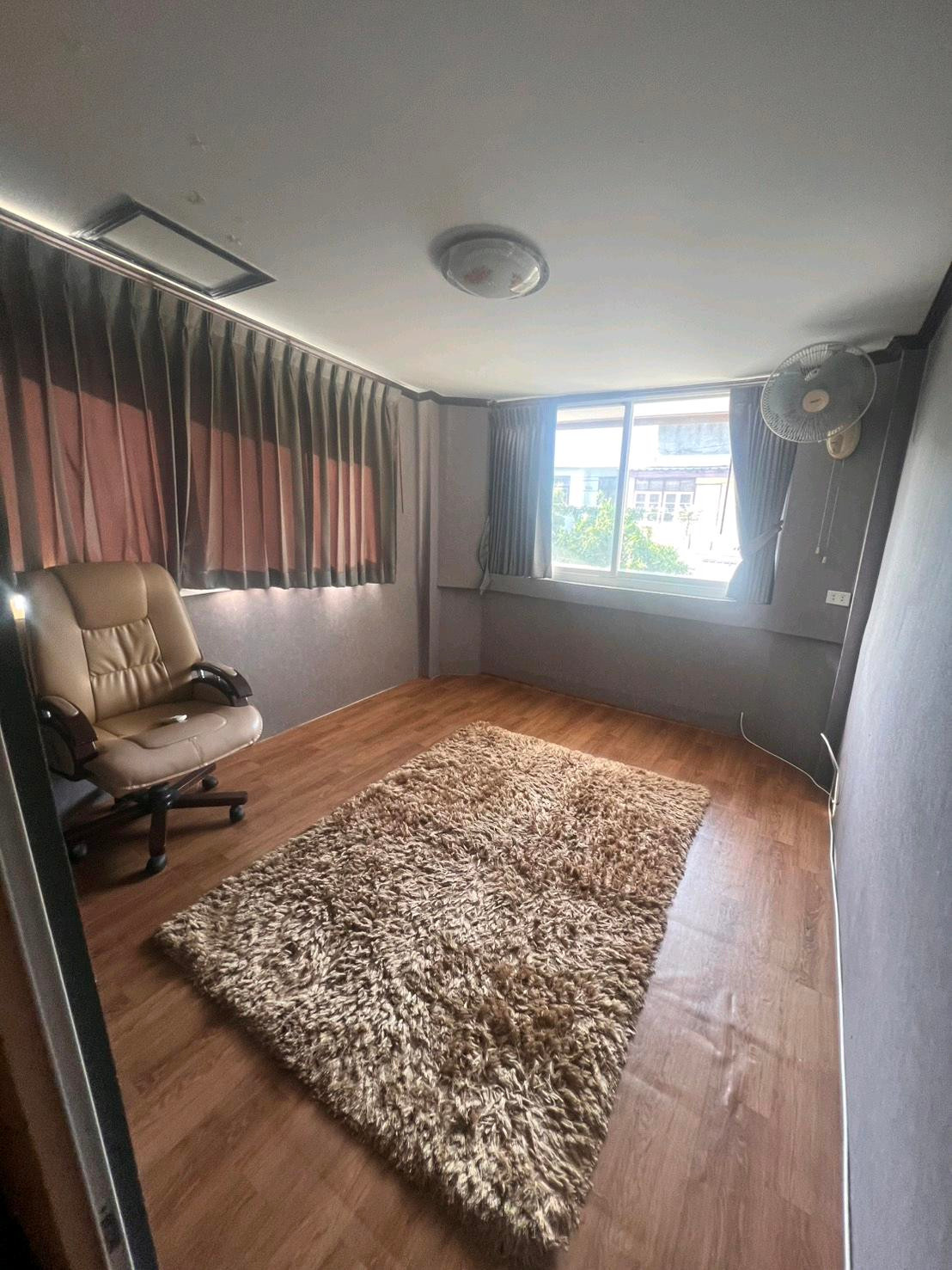 ทาวน์โฮม 2 ชั้น หมู่บ้านปรีชา 3 พัฒนาการ 48 ทาวน์โฮม 2 ชั้น หมู่บ้านปรีชา 3 พัฒนาการ 48