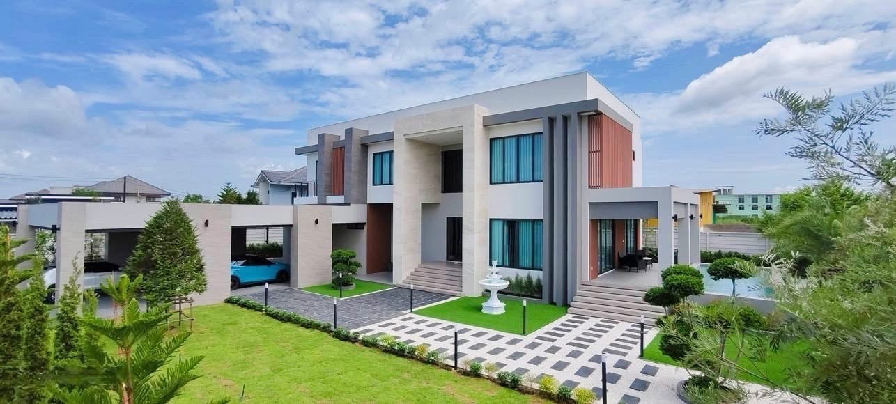 Flood-free location! Pool Villa for Sale Rangsit Klong 2.Near Future Park Rangsit. Ready to Move Flood-free location! Pool Villa for Sale Rangsit Klong 2.Near Future Park Rangsit. Ready to Move