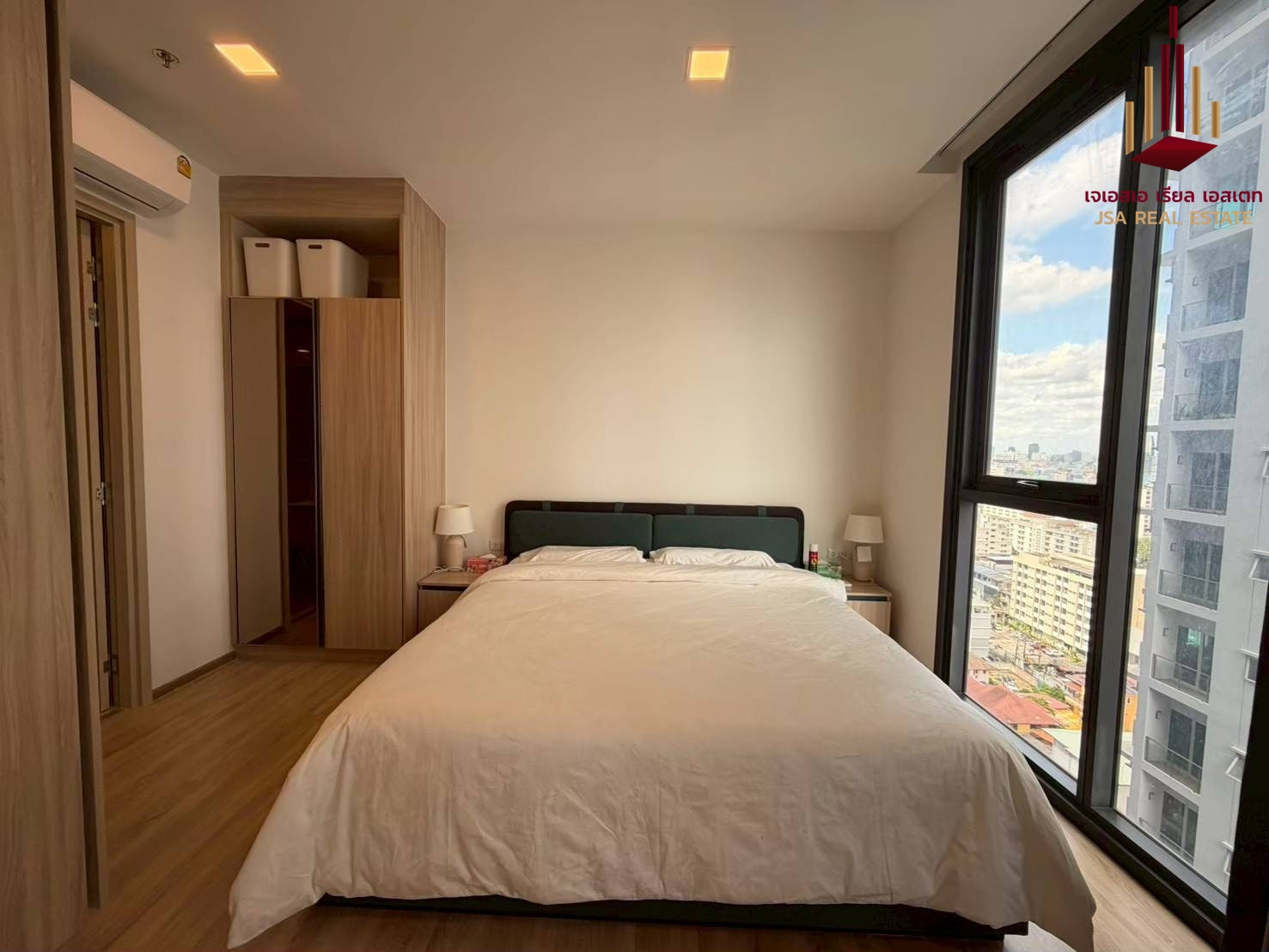 ✨ For Sale: XT Phayathai Condo ✨ 💰 Only 15,300,000 THB ✨ For Sale: XT Phayathai Condo ✨ 💰 Only 15,300,000 THB