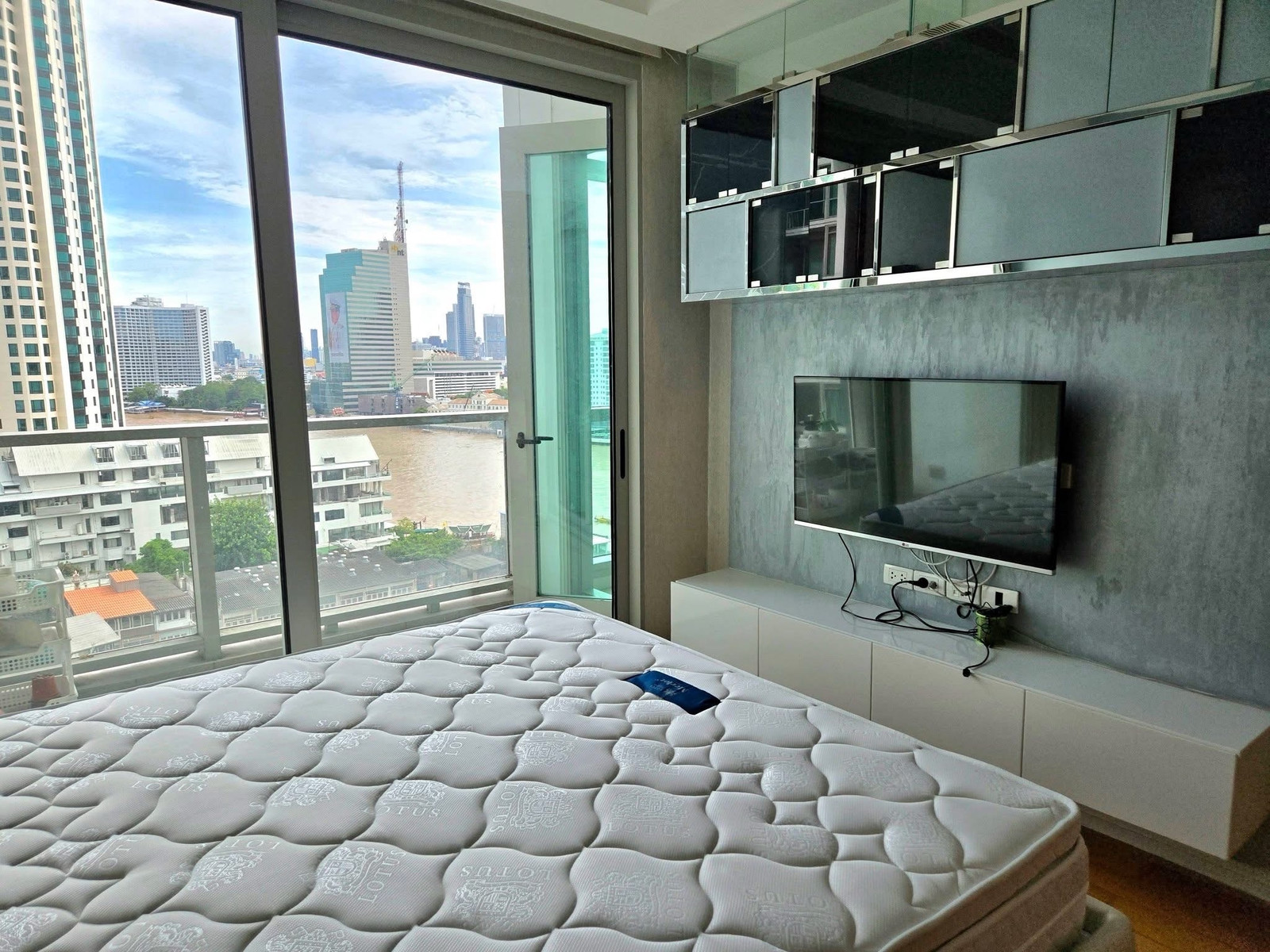 The River 2 bedroom 55k