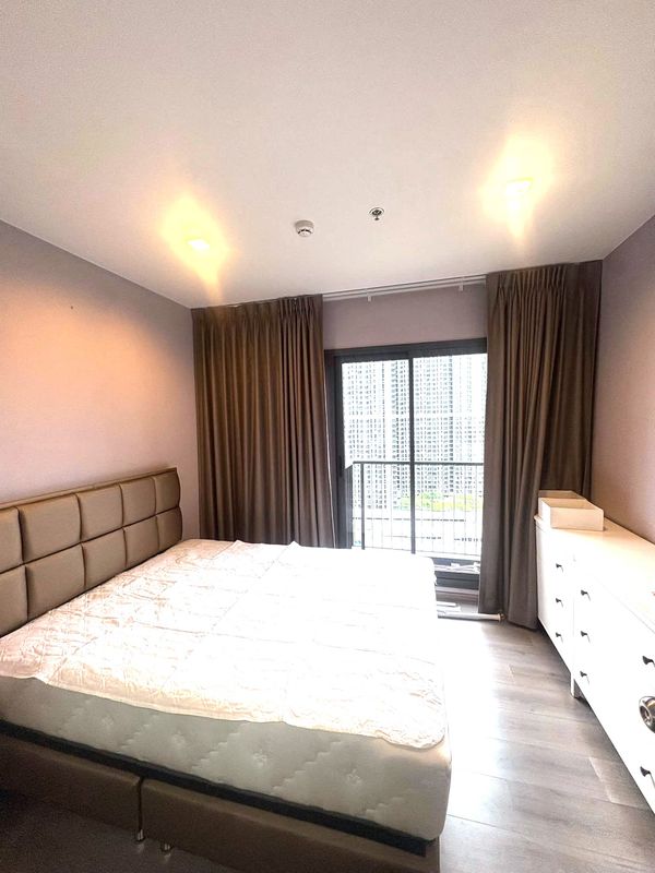 Condo for rent, The Politan Aqua, corner room for people who like peace and quiet, 25th floor, view along the Chao Phraya River, close to the Phra Nang Klao Bridge Station, only 800 m.