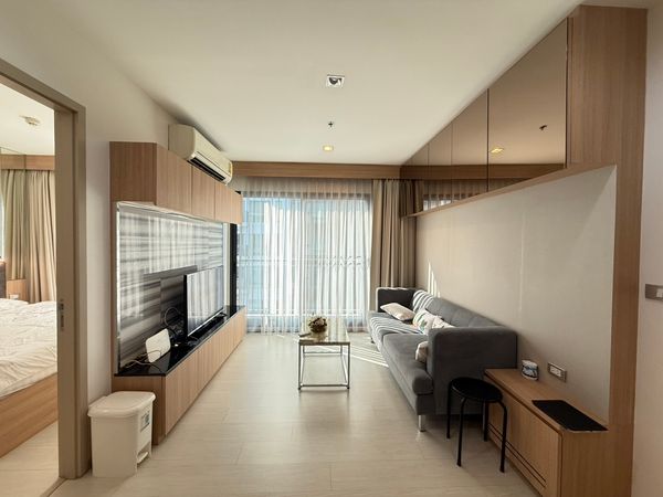 BTS Thonglor Hot deal 2 bed for rent at Rhythm sukhumvit 36-38 