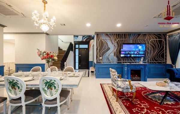 ✨ For Rent: Nantawan Rama 9-New Krungthepkreetha ✨ 💰 Only 190,000 THB/month