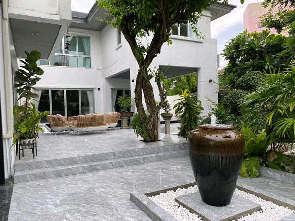 ✅ FOR SALE ✅ Noble Tara Pattanakarn #CornerHouse | Private Swimming Pool 🔥 HOT DEAL