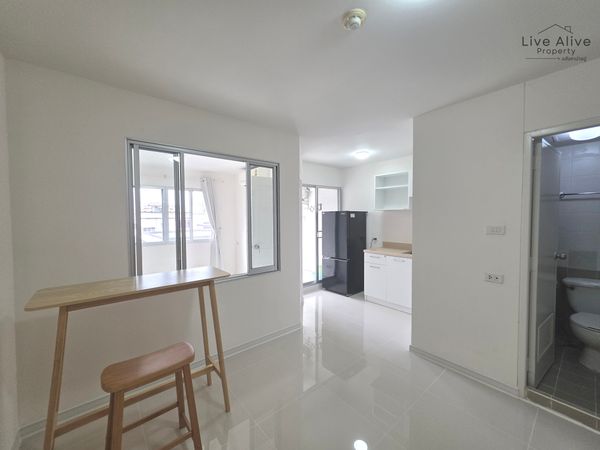 For sale: Lumpini Condo Town Bodindecha–Ramkhamhaeng, 1 bedroom, near Ramkhamhaeng University.