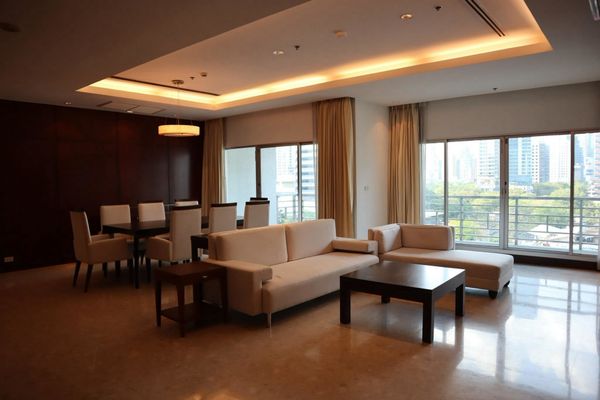 LTH16203 - Pet-Friendly Luxury Condo FOR RENT Royal Residence Park | 230 sq.m. | 3 Beds 3 Baths + 1 Powder Room | BTS Phloenchit | 150K | Pet-friendly luxury condo for rent Ploenchit