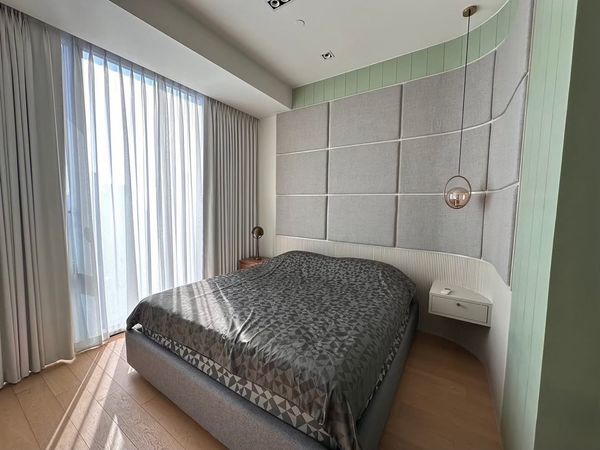 FOR SALE : 28 Chidlom | 14,900,000 THB 