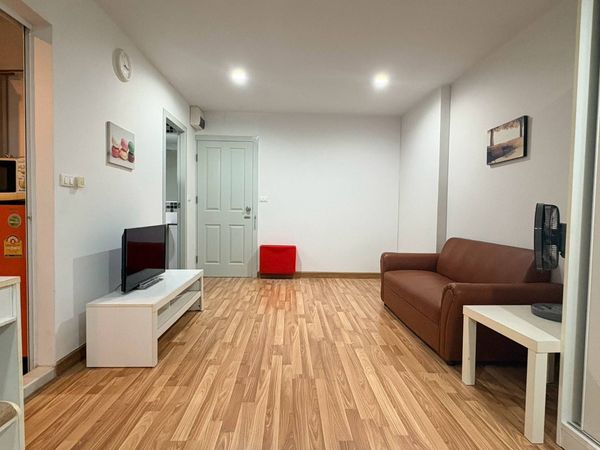 Condo room for rent, Regent 19, Sukhumvit 93, near B Bang Chak, there is public transport in front of the condo. or walking distance 500 m.