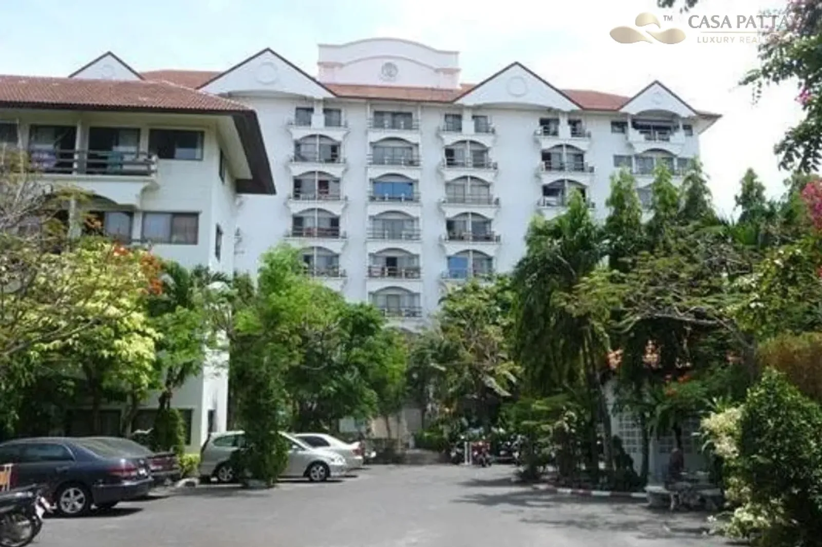 Condo for Sale – Diana Estate Condominium