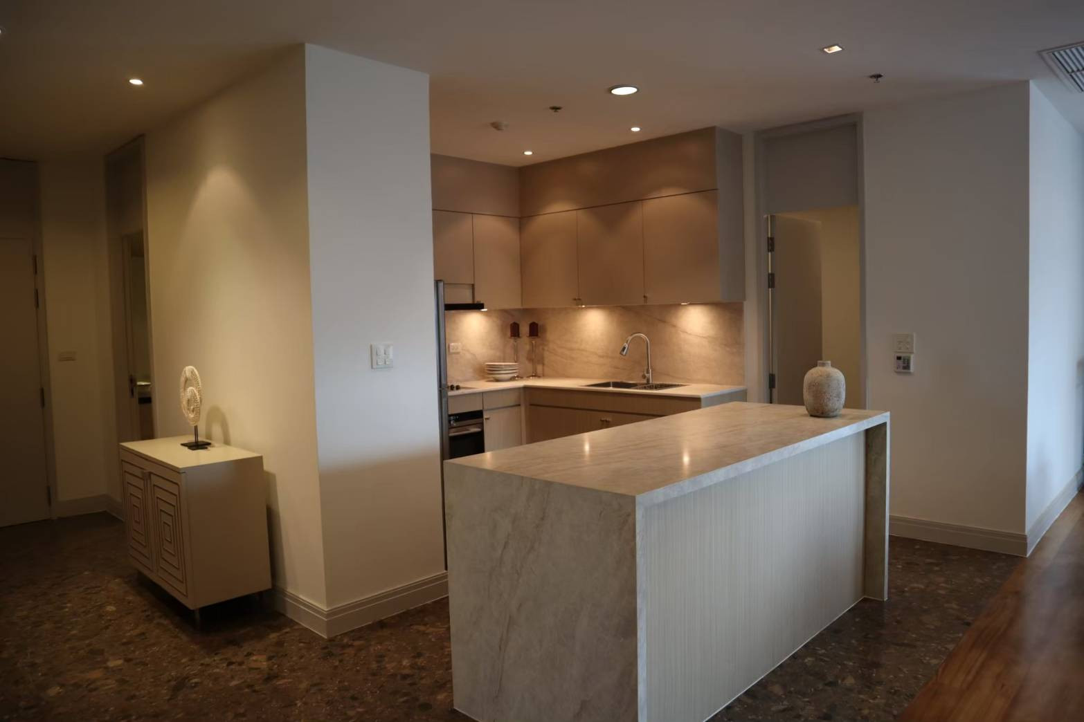 RENT CONDO Royal Residence Park (รอยัล เรสสิเดนซ์ พาร์ค)  Type 3 Bed BTS Phloenchit – รูปที่ 4