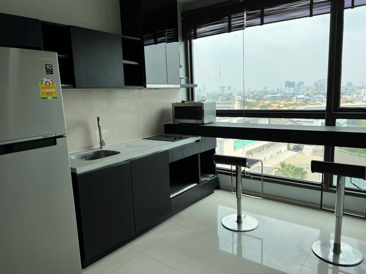 🏢 ให้เช่า Rhythm Sukhumvit 44/1 ✨ ห้องขนาดใหญ่ 45 ตร.ม. ชั้น 10 พร้อมเข้าอยู่ ใกล้ BTS พระโขนง  เดินทางสะดวก ใกล้แหล่งไลฟ์สไตล์ 