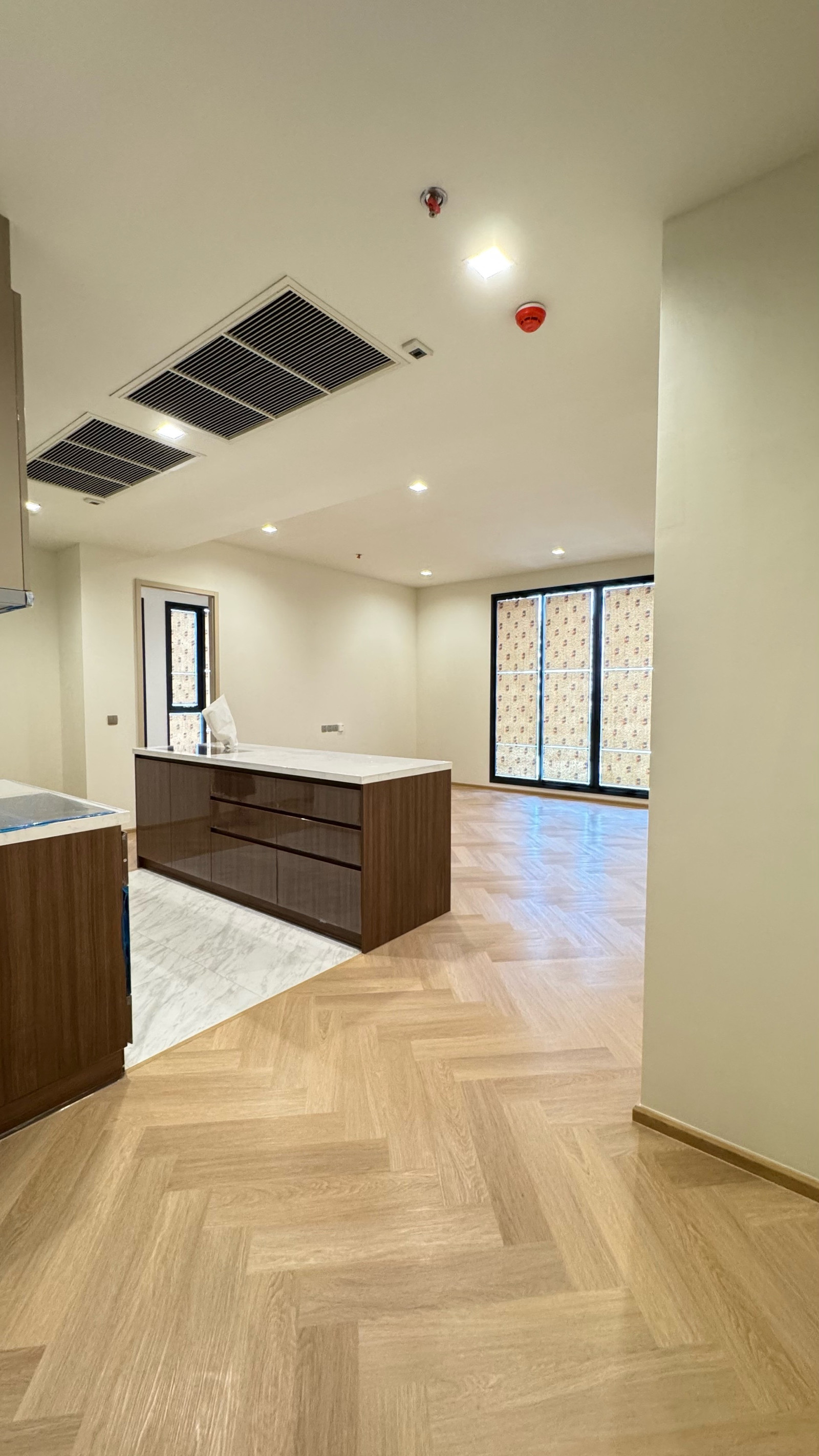♥️unsold unit from project FQ availble 18,000,000 ♥️ 2 bed 2 bath,95 Sqm.