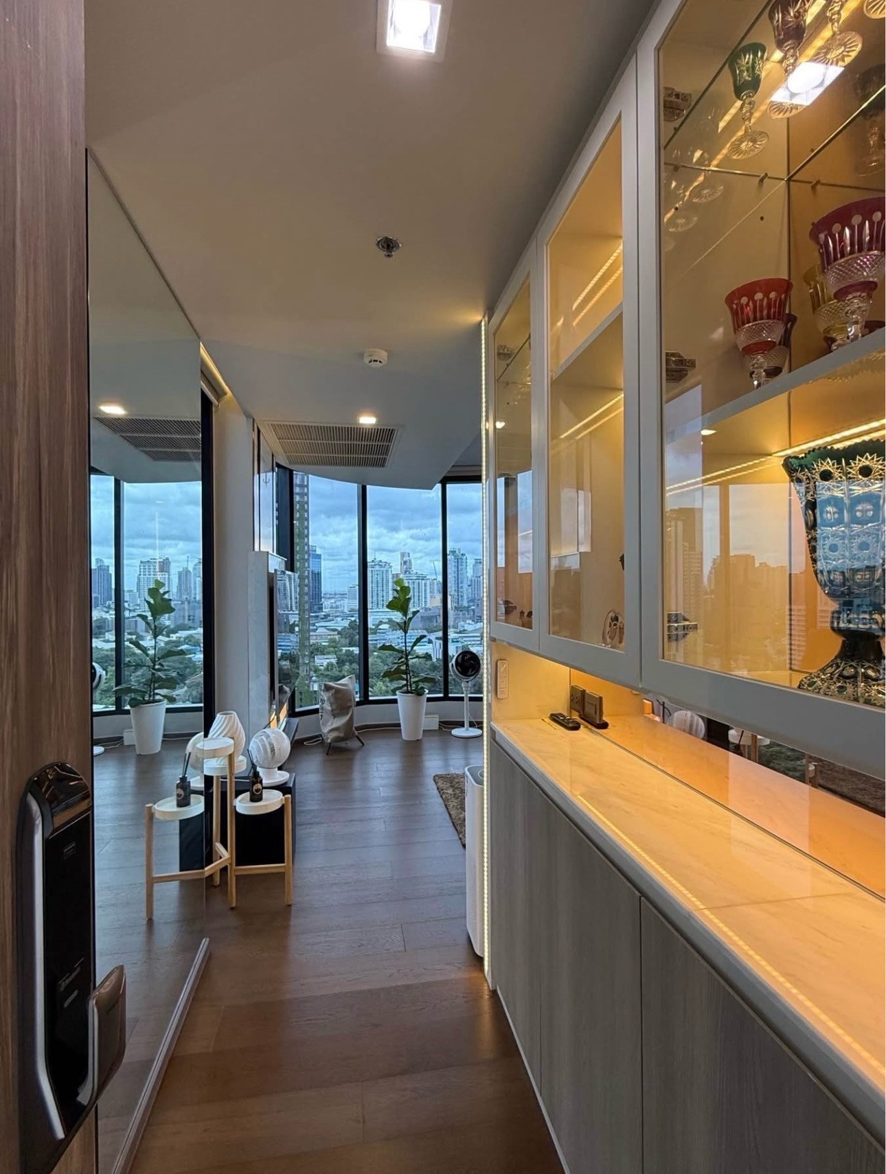 ให้เช่า IDEO Q SUKHUMVIT 36  🚶ใกล้ BTS ทองหล่อ พร้อมห้องขนาดใหญ่ วิวเมืองแบบ Panoramic View ✨ – รูปที่ 3
