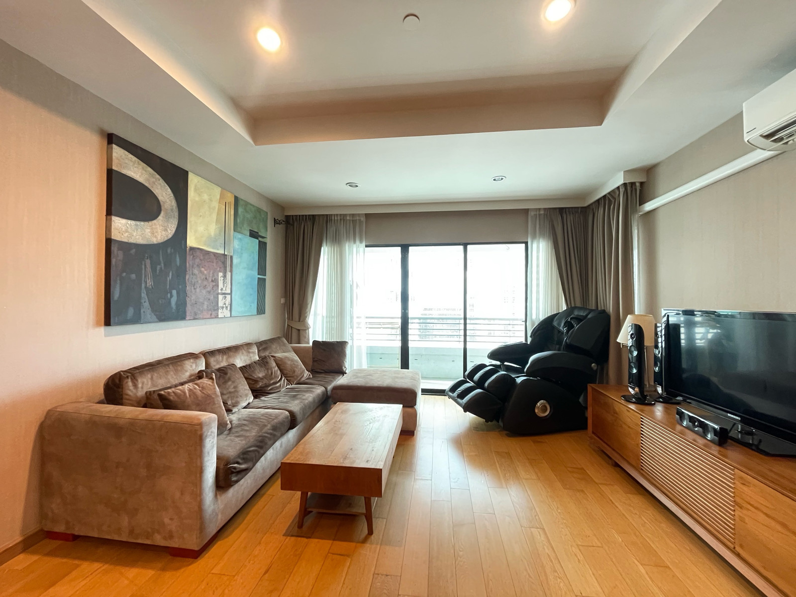 2 bedroom at Sathorn Gardens for rent 2 bedroom at Sathorn Gardens for rent