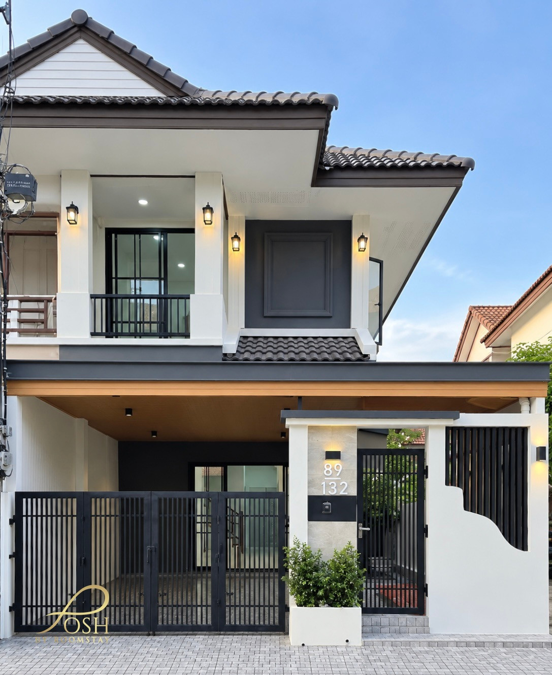 Phanason Villa Bo Rae, Wichit (Corner House) Corner house with both privacy and additional space, newly renovated, 3 bedrooms, on a location near Muang Thong, Panwa.