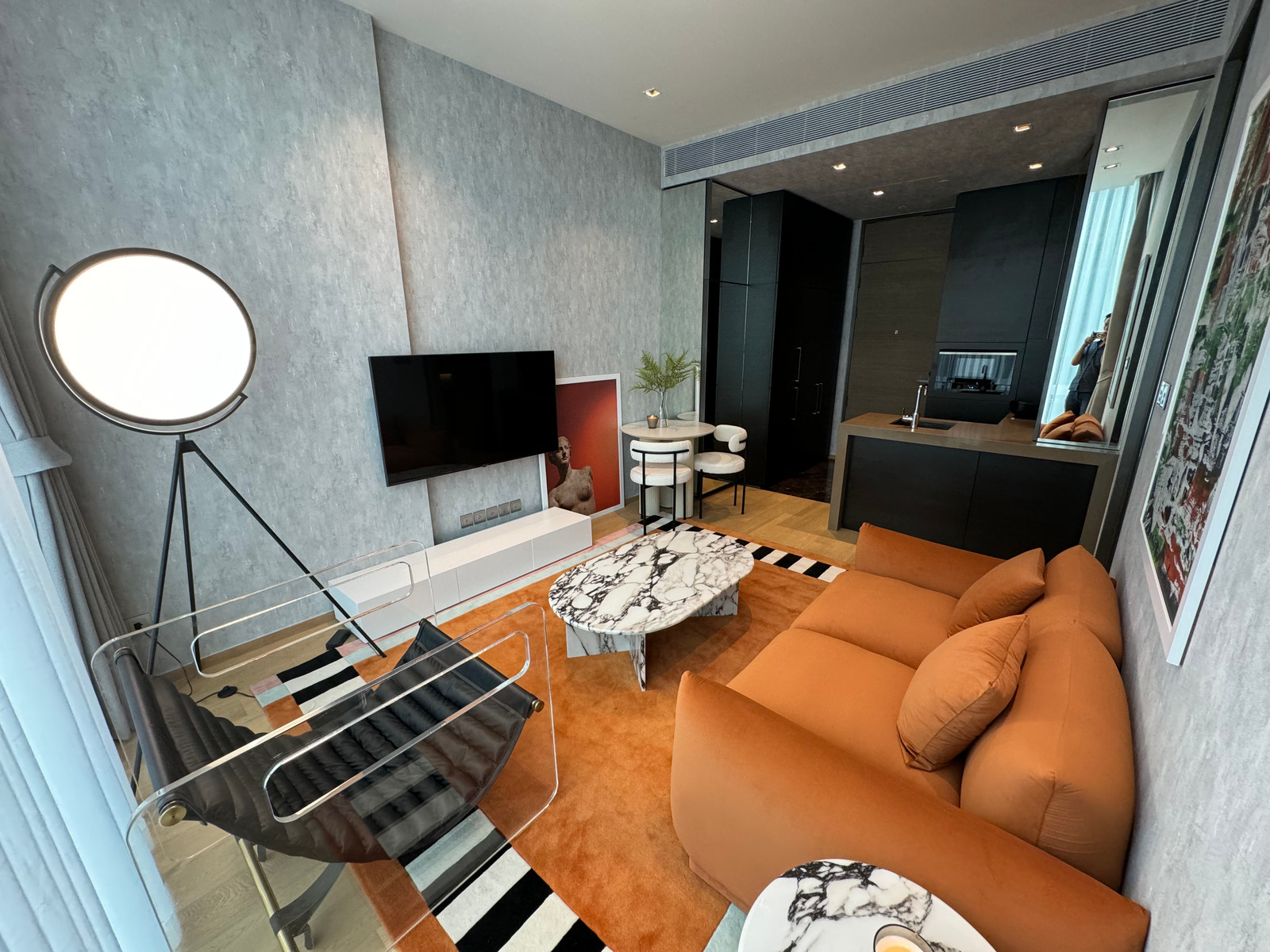 Room for rent 28 Chidlom condo  14th Floor, 1 bedroom  1 bathroom size 45 sqm.  unblocked view. Fully furnished – รูปที่ 4