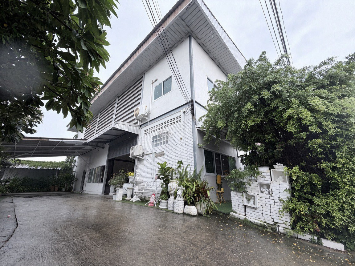 For Sale: 3-Storey Factory Building on 213 sq.wah with Warehouse &amp; Residential Quarters Prime Location Near Don Mueang Airport – Only 20 Minutes Away