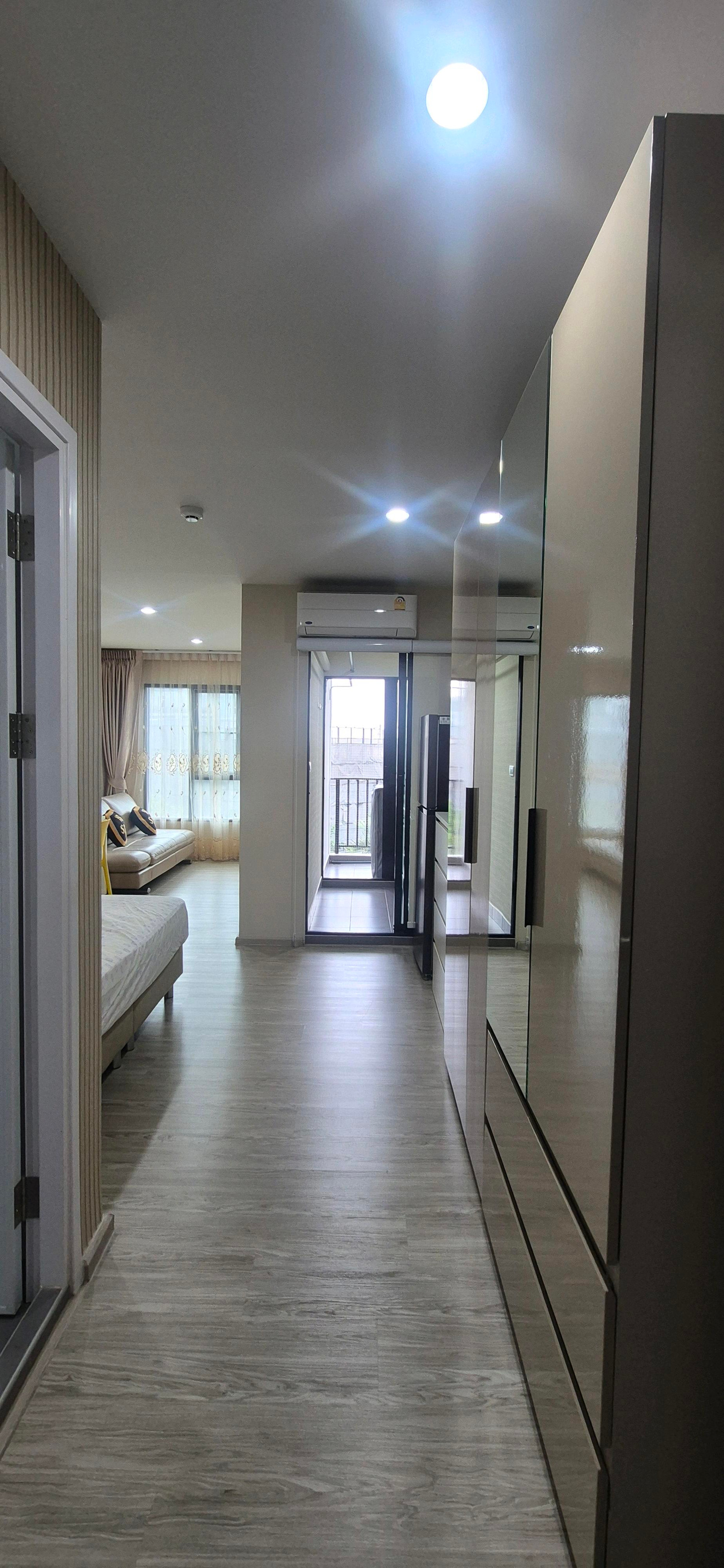 📢💯📢[[Rent]] Big room, good view, beautifully decorated, fully furnished, near ARL Hua Mak Station, room for rent - Condo Rye Hua Mak (Rye Huamak), near Airport Link Hua Mak Station, only 200 meters.