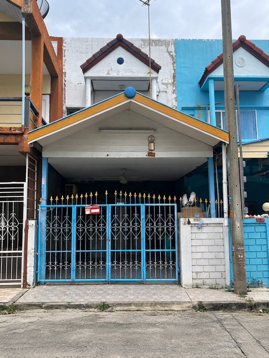 ขายทาวน์โฮม 2 ชั้น ม.สุขสันต์  บางแค  รีโนเวทใหม่ ราคาถูกที่สุดในโครงการ