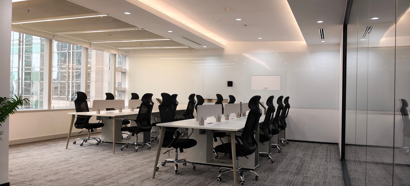 Office for Rent , CRC Tower, 138 sq.m., Wireless Road, near BTS Phloen Chit Property Code ASAP-00077-OFR – รูปที่ 3
