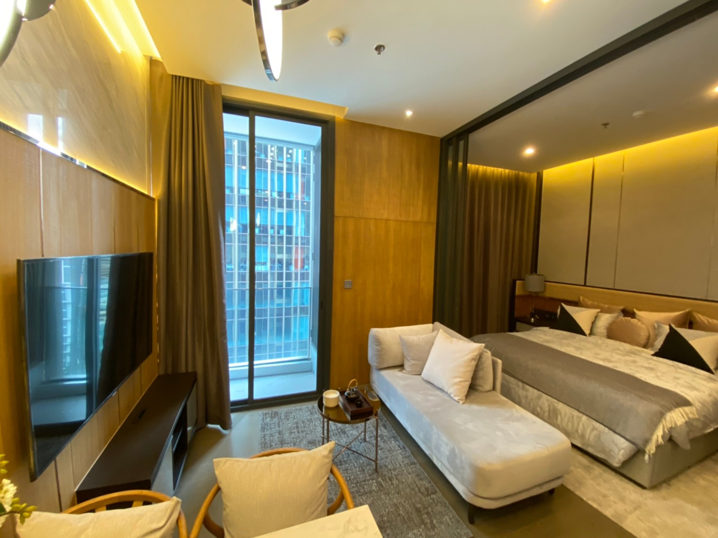🔥Best Deal✨ THE ESSE at SINGHA COMPLEX  ขนาด 36 ตร.ม. 1 ห้องนอน ห้องสวย แต่งครบ พร้อมอยู่ 