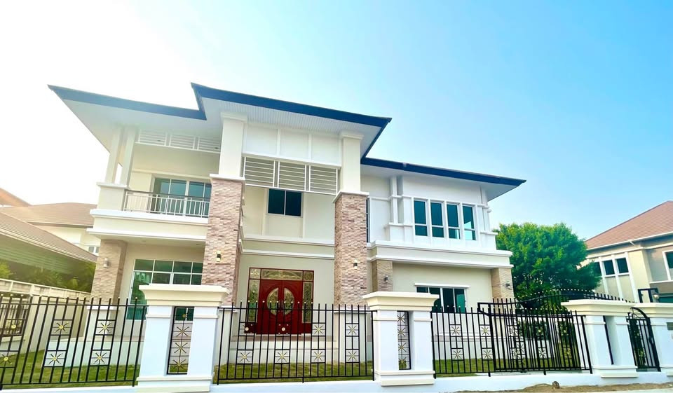 บ้านเดี่ยวหรูแปลงใหญ่ พร้อมอยู่  🏠โครงการ ดิ แอลเลแกนซ์ เพชรเกษม 81 (บางบอน 5)