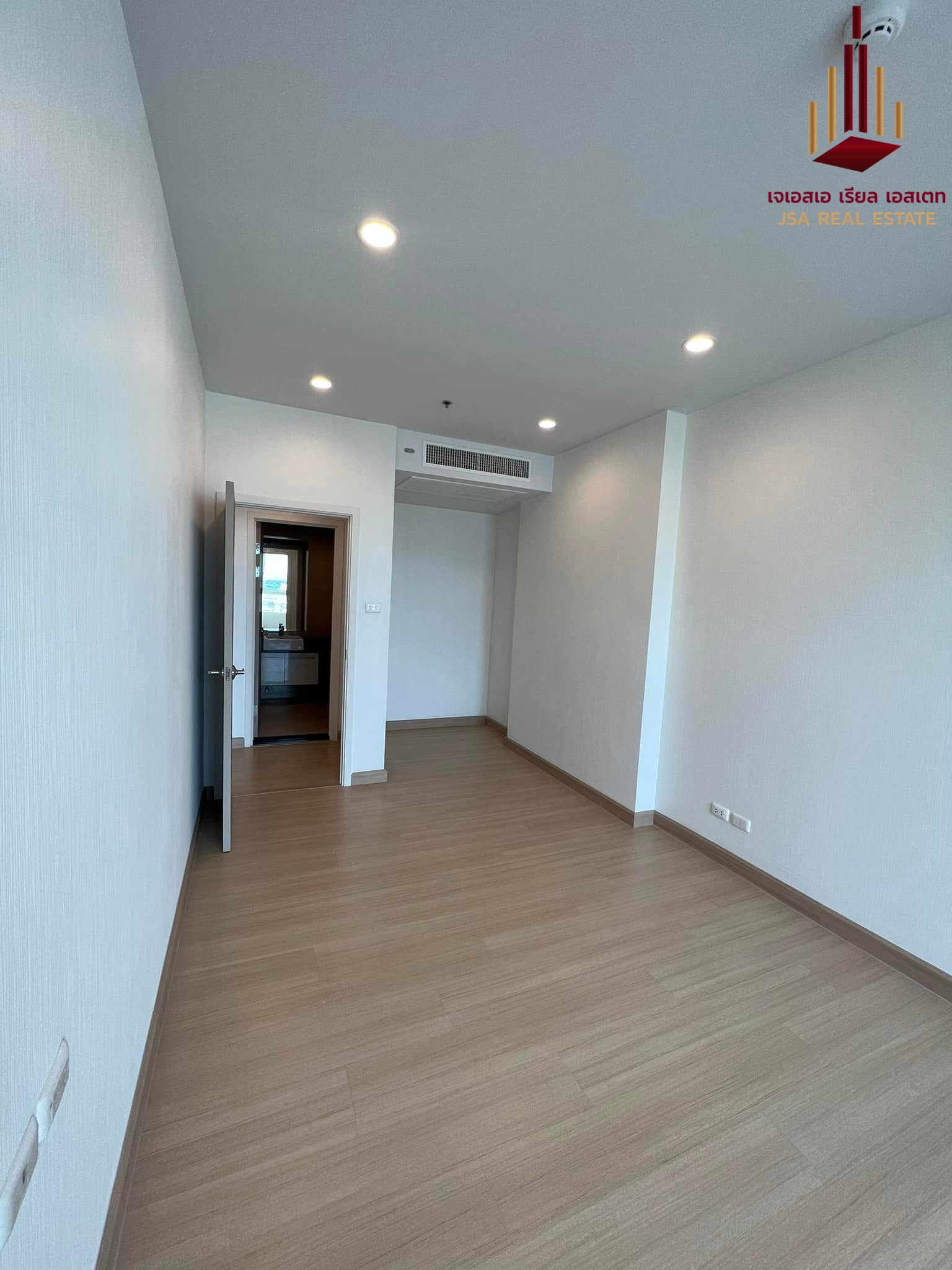 ✨ For Sale: Supalai Lite Ratchada - Narathiwas - Sathorn Condo ✨ 💰 Only 4,190,000 THB ✨ For Sale: Supalai Lite Ratchada - Narathiwas - Sathorn Condo ✨ 💰 Only 4,190,000 THB
