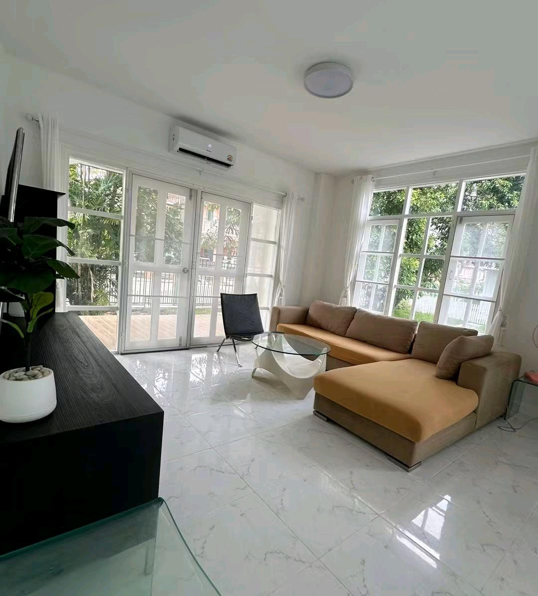 House for rent with furniture, 5 air conditioners in the village of Perfect Place, Rattanathibet, Sai Ma, accessible via both Ratchapruek Road and Rattanathibet Road, near the Purple Line, near Phra Nang Klao Bridge, near Central Westgate, 3 bedrooms, 3 b – รูปที่ 3