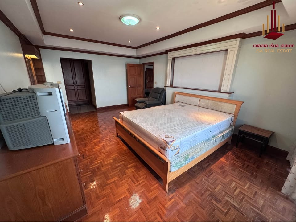 ✨ For Sale: Royal 9 Residence Condo ✨ 💰 Only 3,090,000 THB