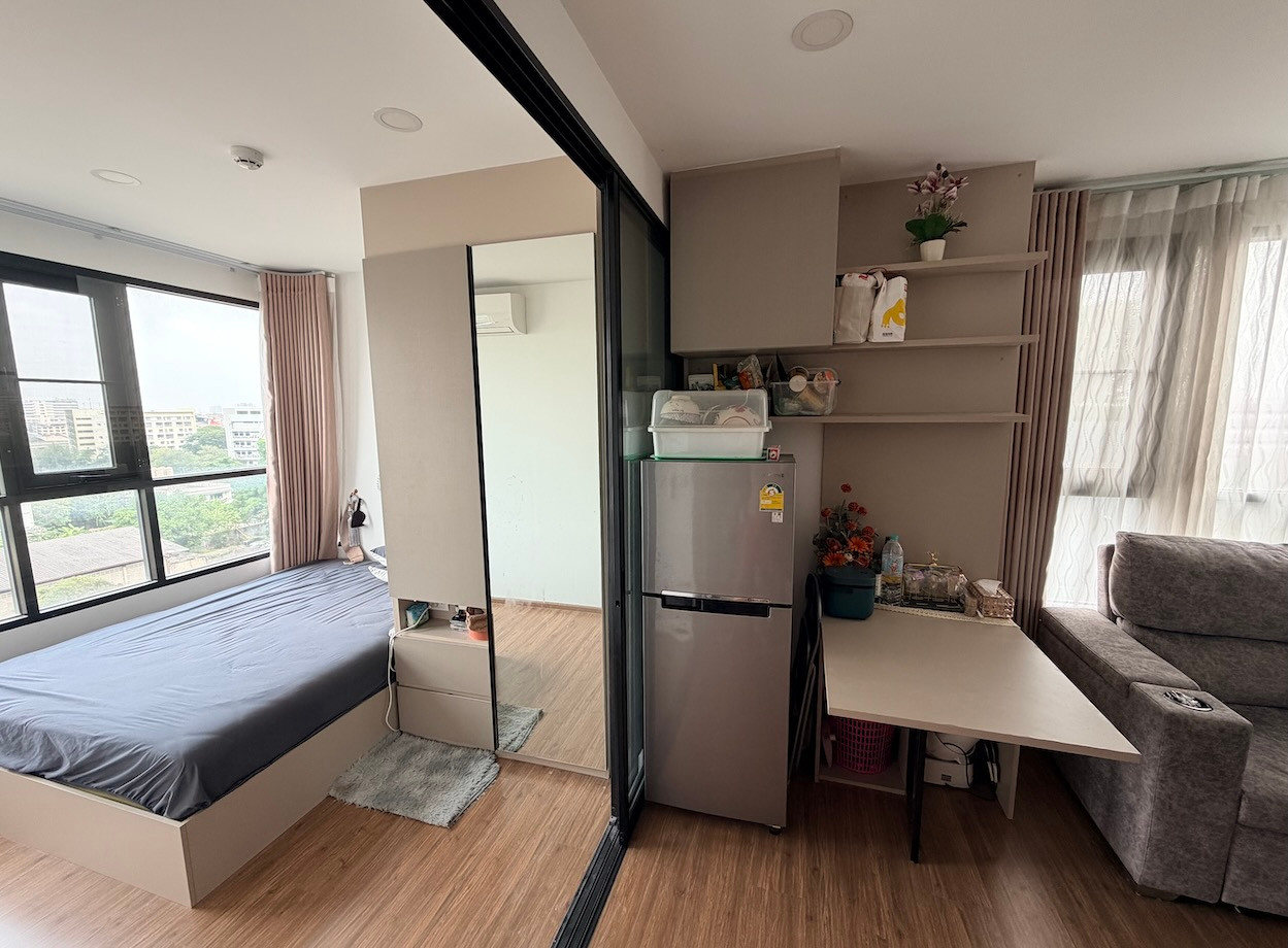 Corner Unit, Peaceful and Quiet. Prime Future Growth Location | 31 sq.m. Condo Opposite Bangkok's New Interchange Hub