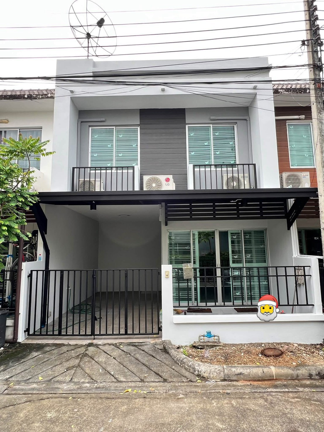 🏡 ให้เช่าทาวน์โฮม 2 ชั้น อารียา คัลเลอร์ พรีเมียม ลาดปลาเค้า 3 ห้องนอน 2 ห้องน้ำ บ้านอยู่ต้นซอย ตรงข้ามไม่มีบ้าน จอดรถสะดวก🔥 บ้านว่าง 4 ต.ค. 69 💰 ค่าเช่า 18,000 บาท/เดือน