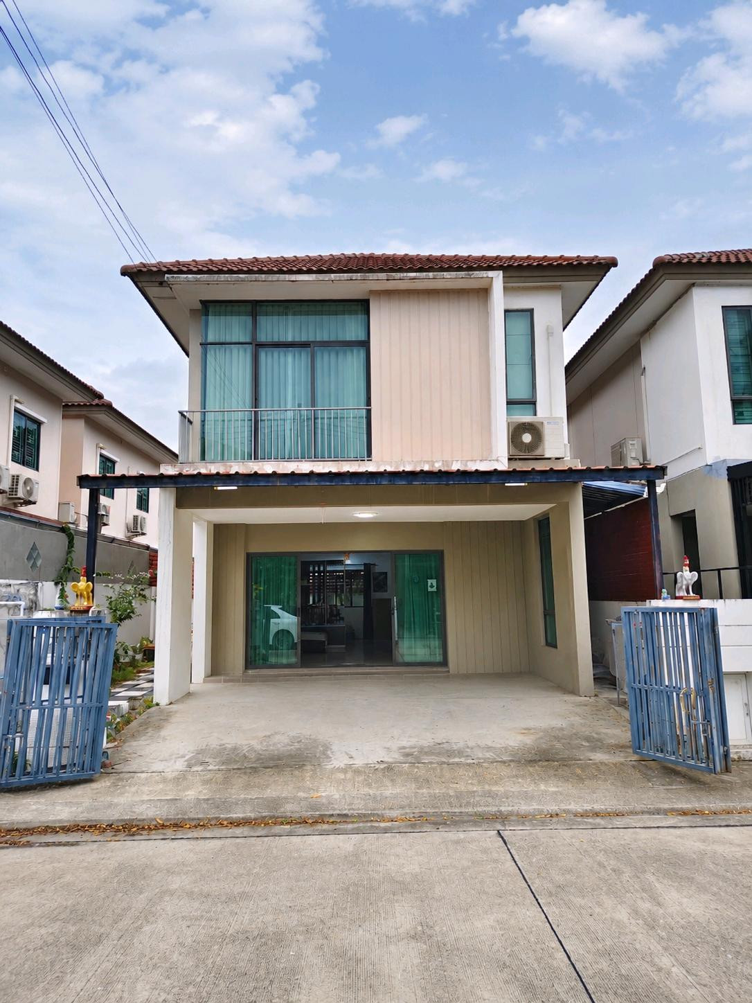 House for sale Pruksa Ville 71/2 Bang Lamung, 36 sq m, near Laem Chabang, ready to move in. House for sale Pruksa Ville 71/2 Bang Lamung, 36 sq m, near Laem Chabang, ready to move in.