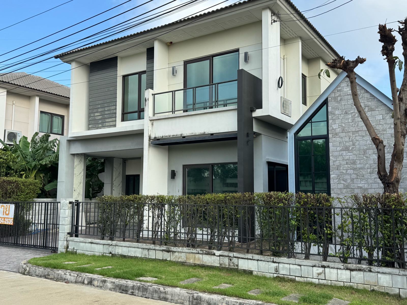 sale single gouse near mega bangna shopping mall 8.5million sale single gouse near mega bangna shopping mall 8.5million