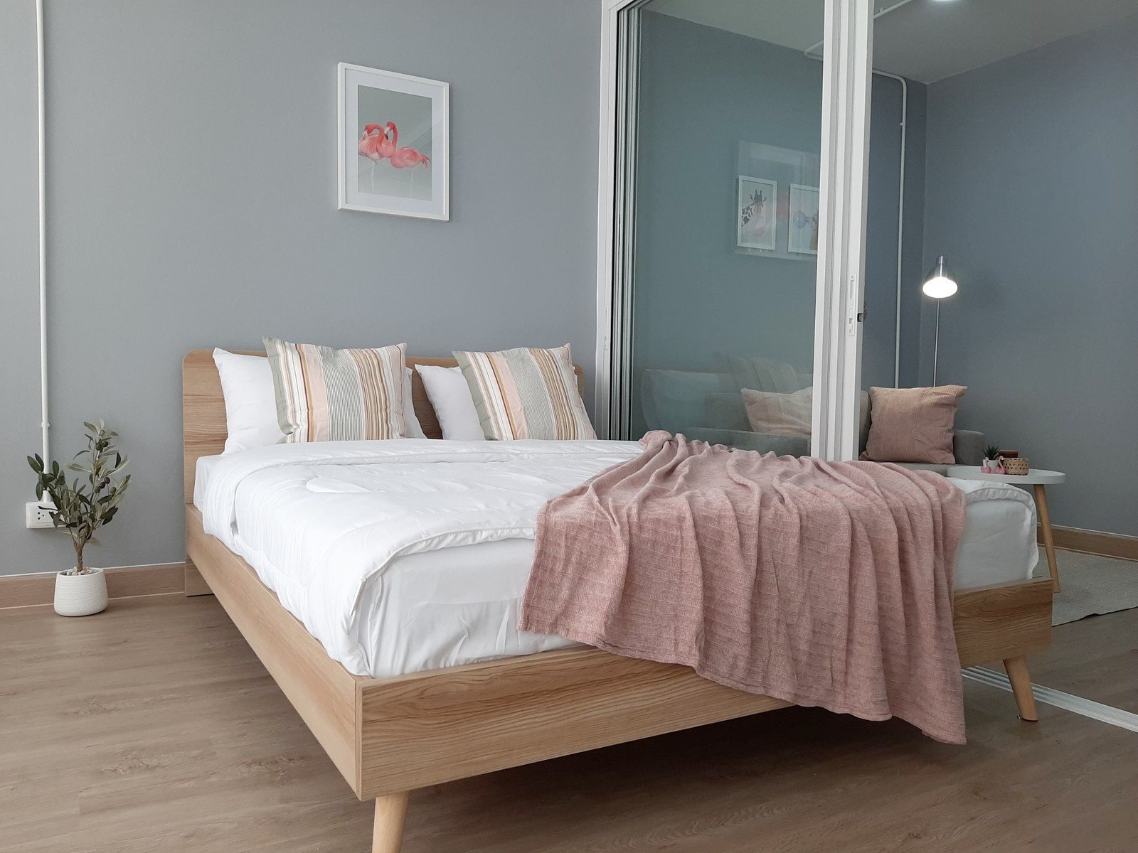 Sinsetthi Residence Town 2 for sale, 3rd floor, newly renovated. Sinsetthi Residence Town 2 for sale, 3rd floor, newly renovated.