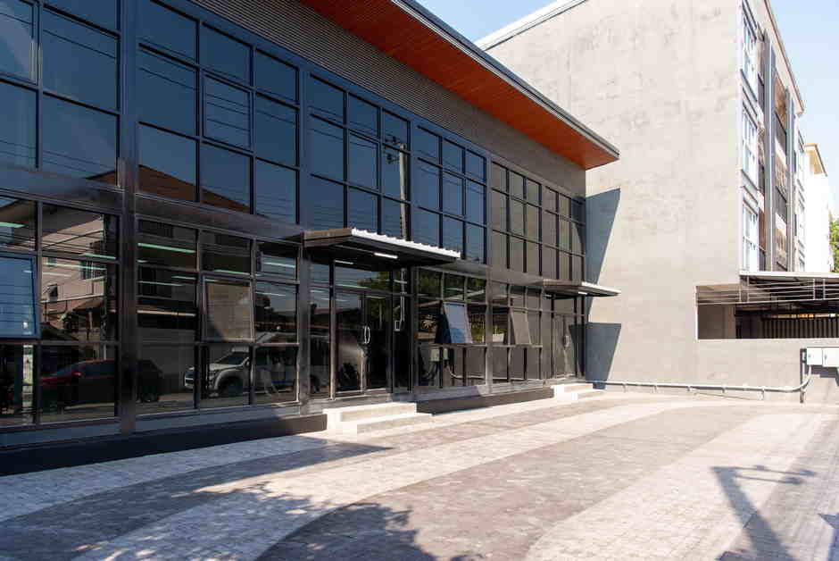 For Rent: Brand New 2-Story Office Building with Warehouse Sukhumvit 101 For Rent: Brand New 2-Story Office Building with Warehouse Sukhumvit 101
