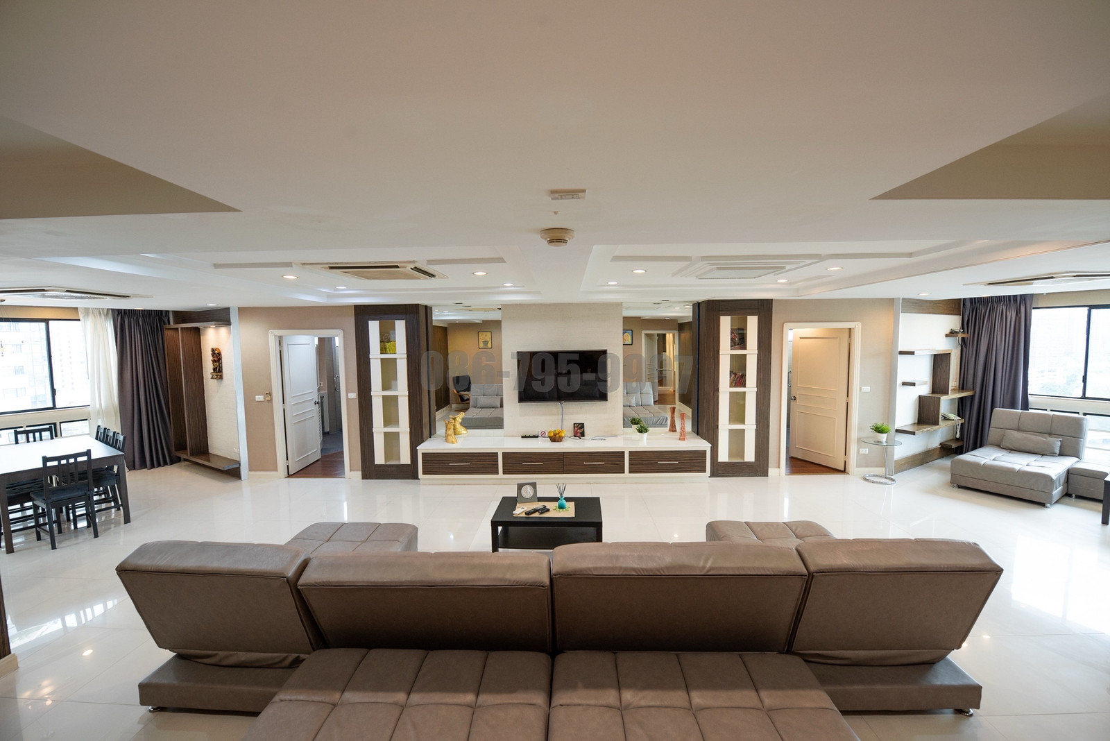 Condo for sale PRESIDENT PARK Sukhumvit 24 size 265 Sq.m 3 bed 4 bath only 23 MB contact 086-795-9997 (Jimmy) Condo for sale PRESIDENT PARK Sukhumvit 24 size 265 Sq.m 3 bed 4 bath only 23 MB contact 086-795-9997 (Jimmy)