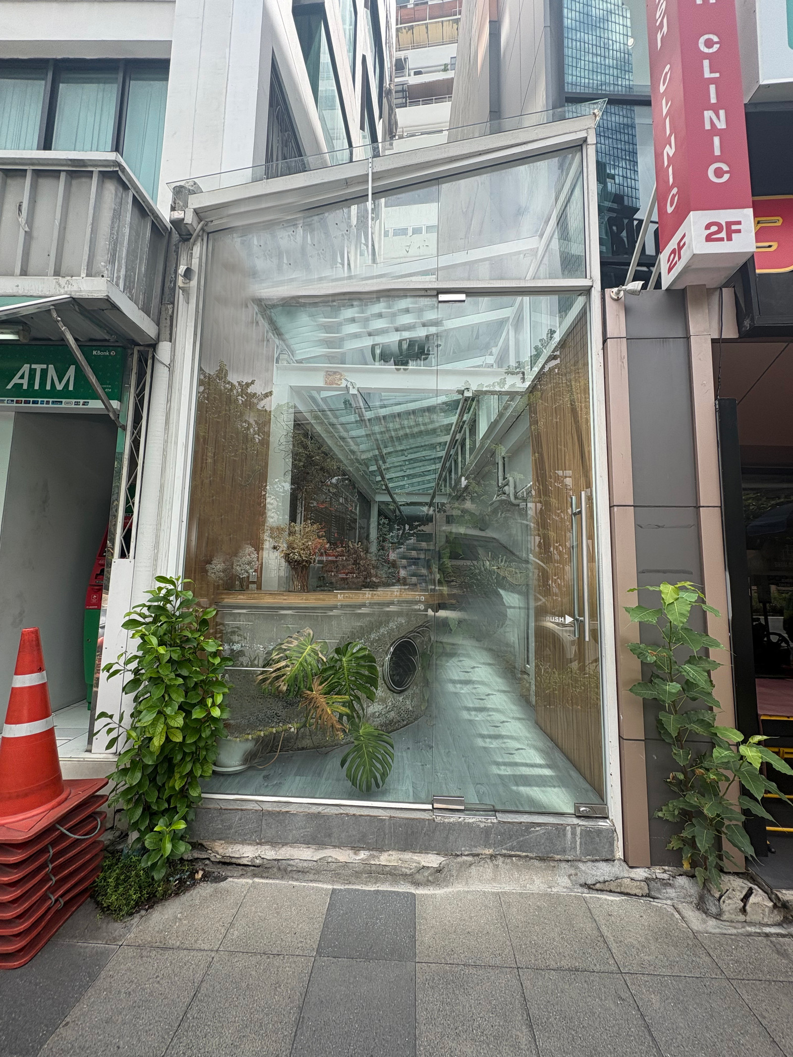 For Rent: Space G Floor BTS Chong Nonsi High Foot Traffic – รูปที่ 3